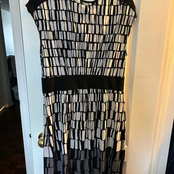 BCBG Dress - Picture 4 of 5